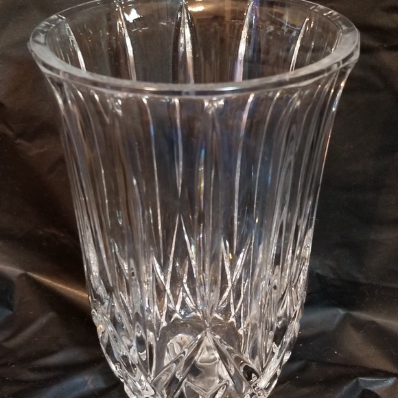 Crystal Vase - Picture 3 of 4